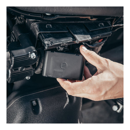 Monimoto 7 Smart Motorcyle GPS Tracker - Amazon Plus 3 Edition