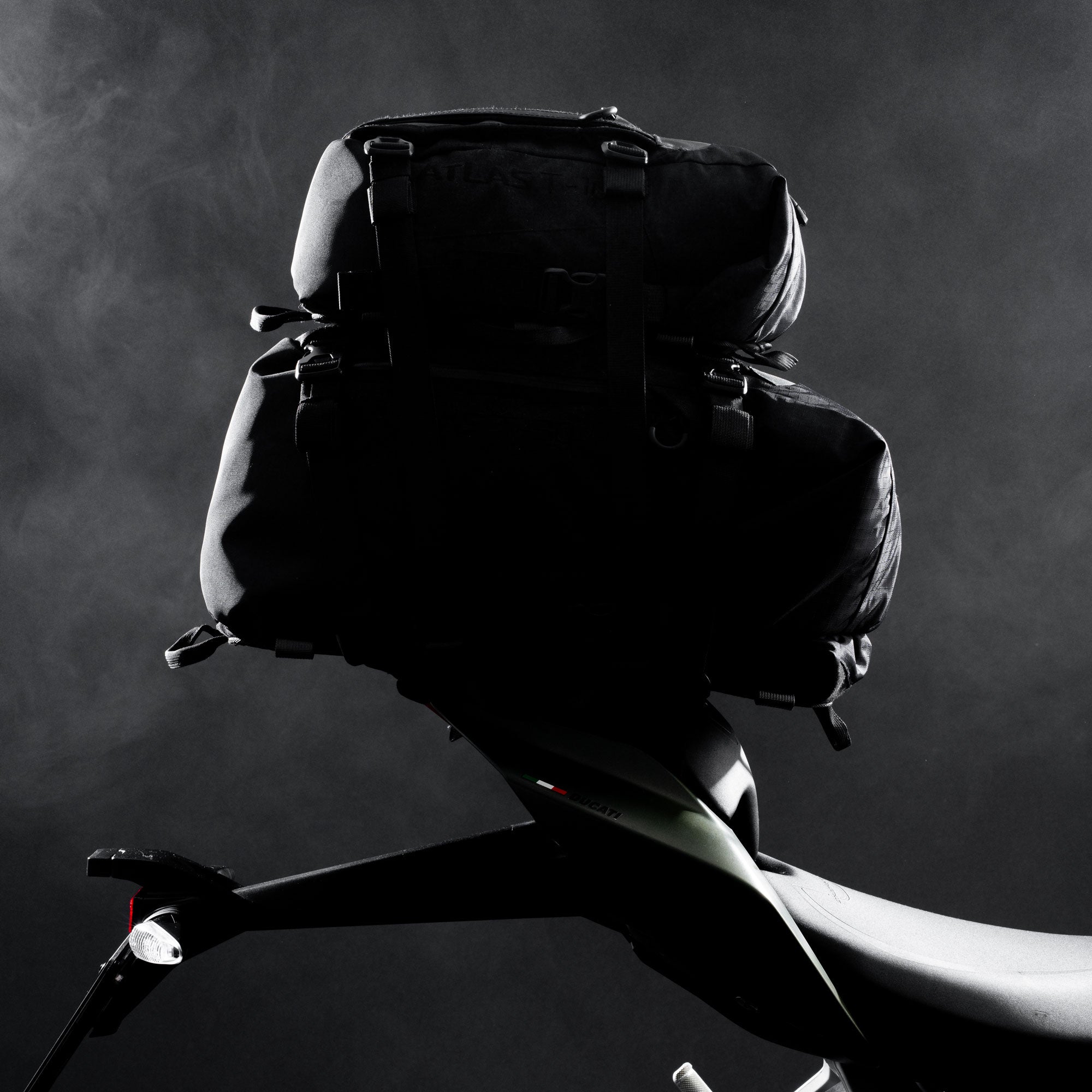 Oxford Atlas T-20 Advanced Tourpack - Charcoal / Black