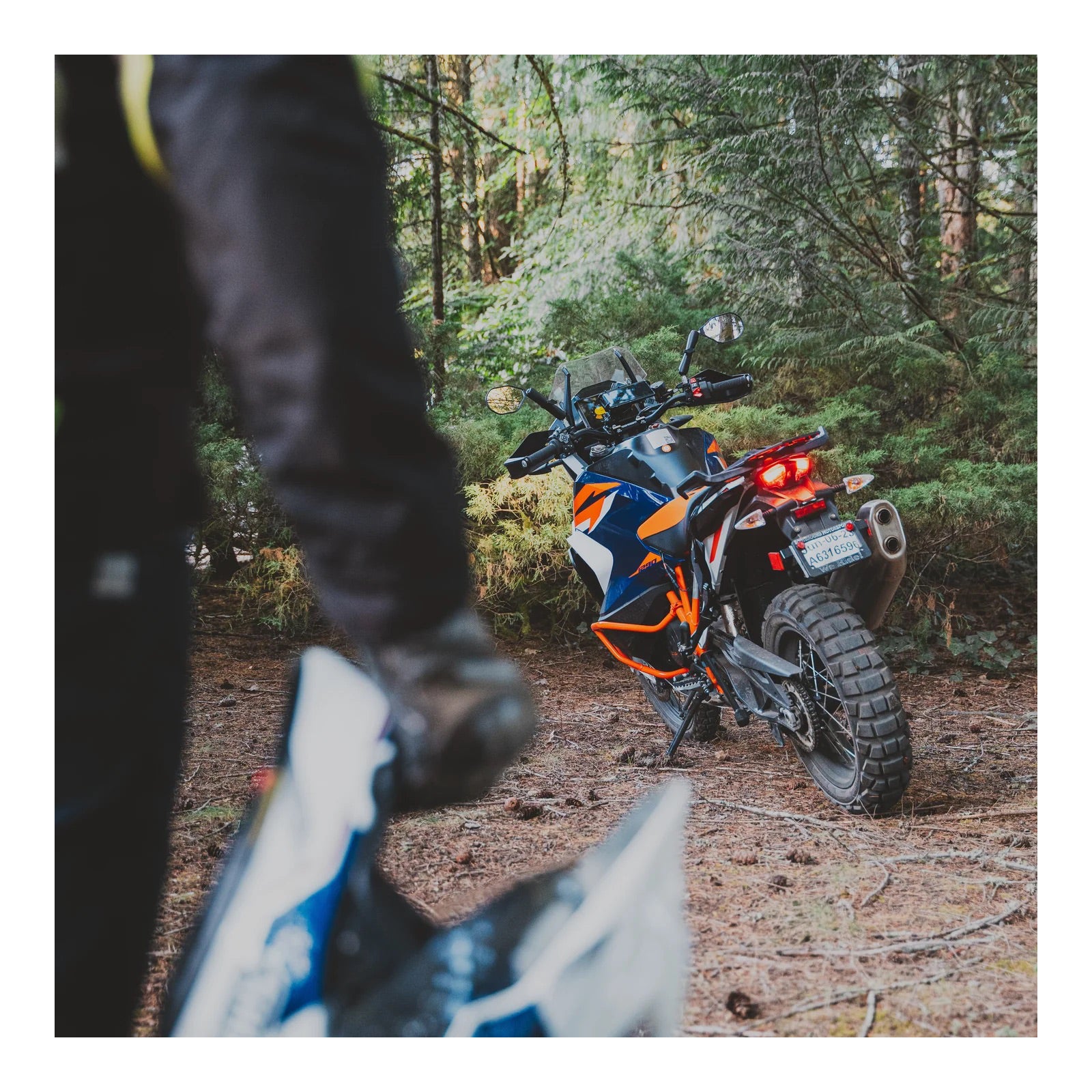 RAM Left & Right Tough-Mirror Kit with Long Arms + M10 X 1.25 Bases